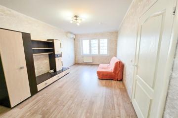 Фото №1: 1-комнатная квартира 35 м² - Краснодар, мкр. Московский, ул. имени Николая Семеновича Котлярова, 7