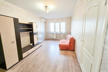 Фото №1: 1-комнатная квартира 40 м² - Краснодар, мкр. Московский, ул. имени Николая Семеновича Котлярова, 7