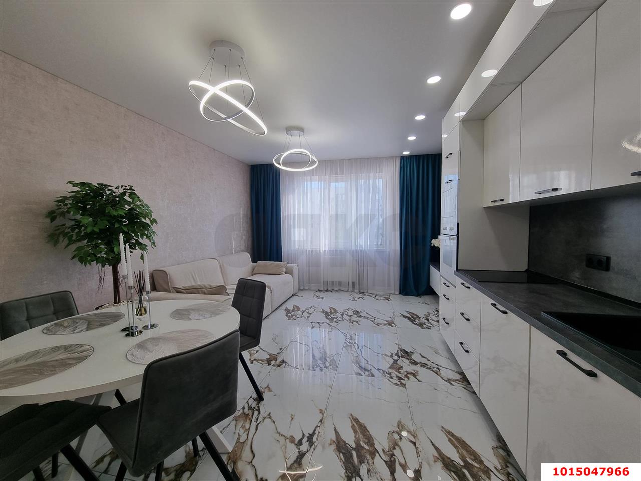 Фото №1: 3-комнатная квартира 90 м² - Краснодар, Западный внутригородской округ, мкр. Юбилейный, б-р Платановый, 2