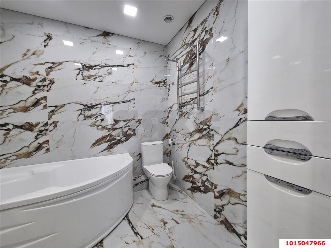 Фото №9: 3-комнатная квартира 90 м² - Краснодар, Западный внутригородской округ, мкр. Юбилейный, б-р Платановый, 2