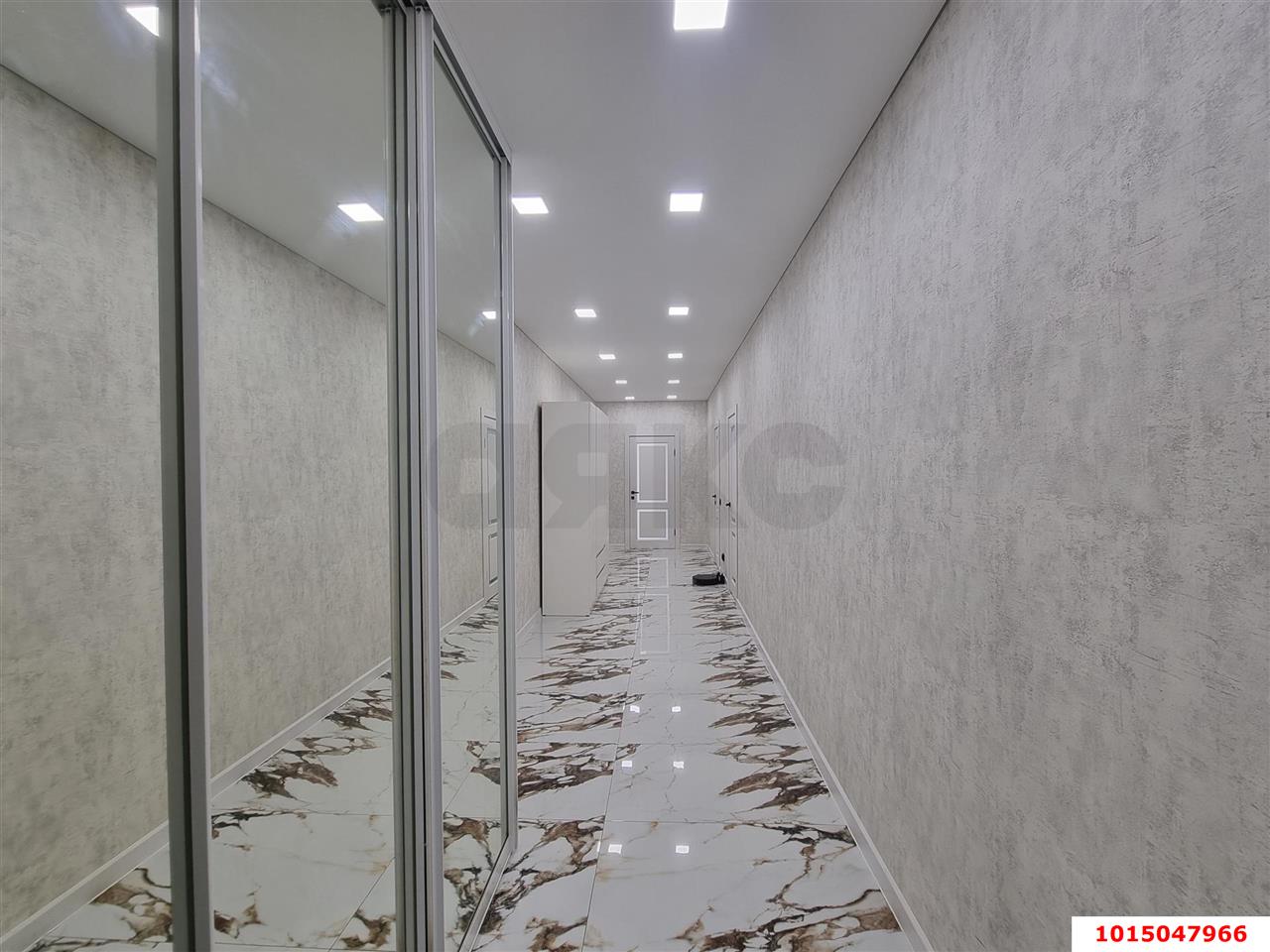 Фото №11: 3-комнатная квартира 90 м² - Краснодар, Западный внутригородской округ, мкр. Юбилейный, б-р Платановый, 2