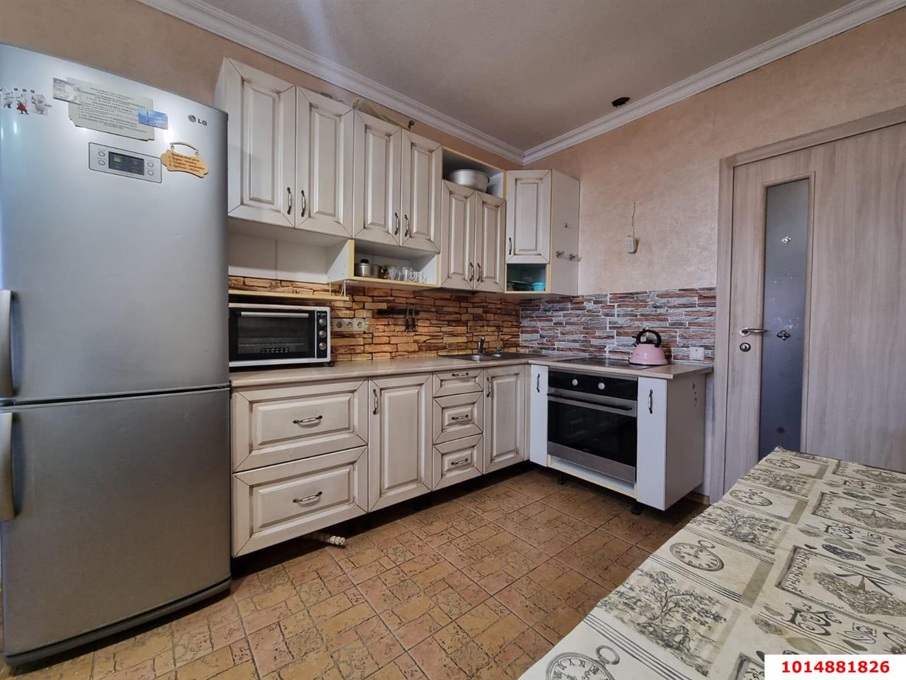 Фото №1: 1-комнатная квартира 36 м² - Краснодар, Прикубанский внутригородской округ, мкр. Музыкальный, ул. имени Сергея Есенина, 86