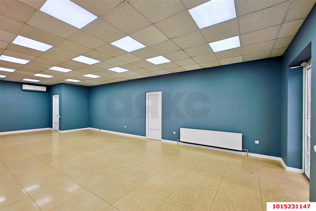 Фото №14: Торговое помещение 65 м² - Краснодар, Школьный, ул. Восточно-Кругликовская, 25/1