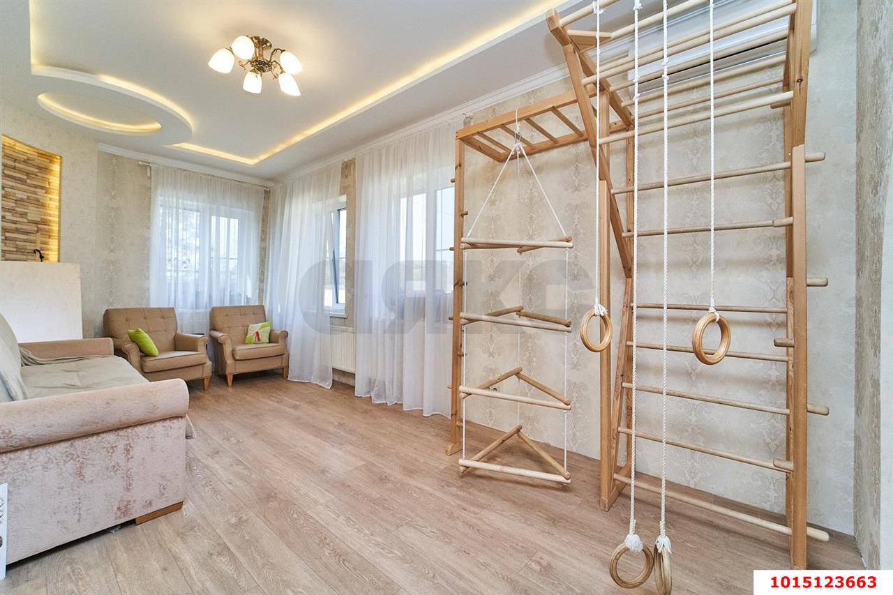 Фото №5: Дом 151 м² + 2 сот. - Краснодар, Прикубанский внутригородской округ, Завод Радиоизмерительных Приборов, мкр. Ростовское Шоссе, ул. Историческая, 17