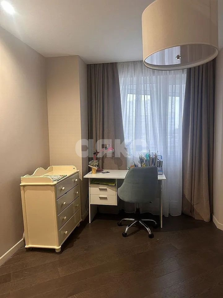 Фото №2: 3-комнатная квартира 117 м² - Ростов-на-Дону, жилой комплекс Красный Город-Сад, ул. Петрашевского, 36