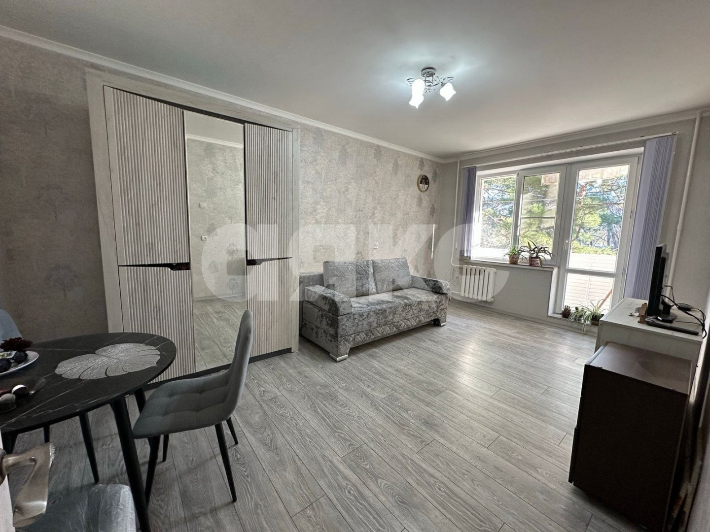 Фото №1: 1-комнатная квартира 37 м² - Геленджик, Толстый Мыс, ул. Гринченко, 18