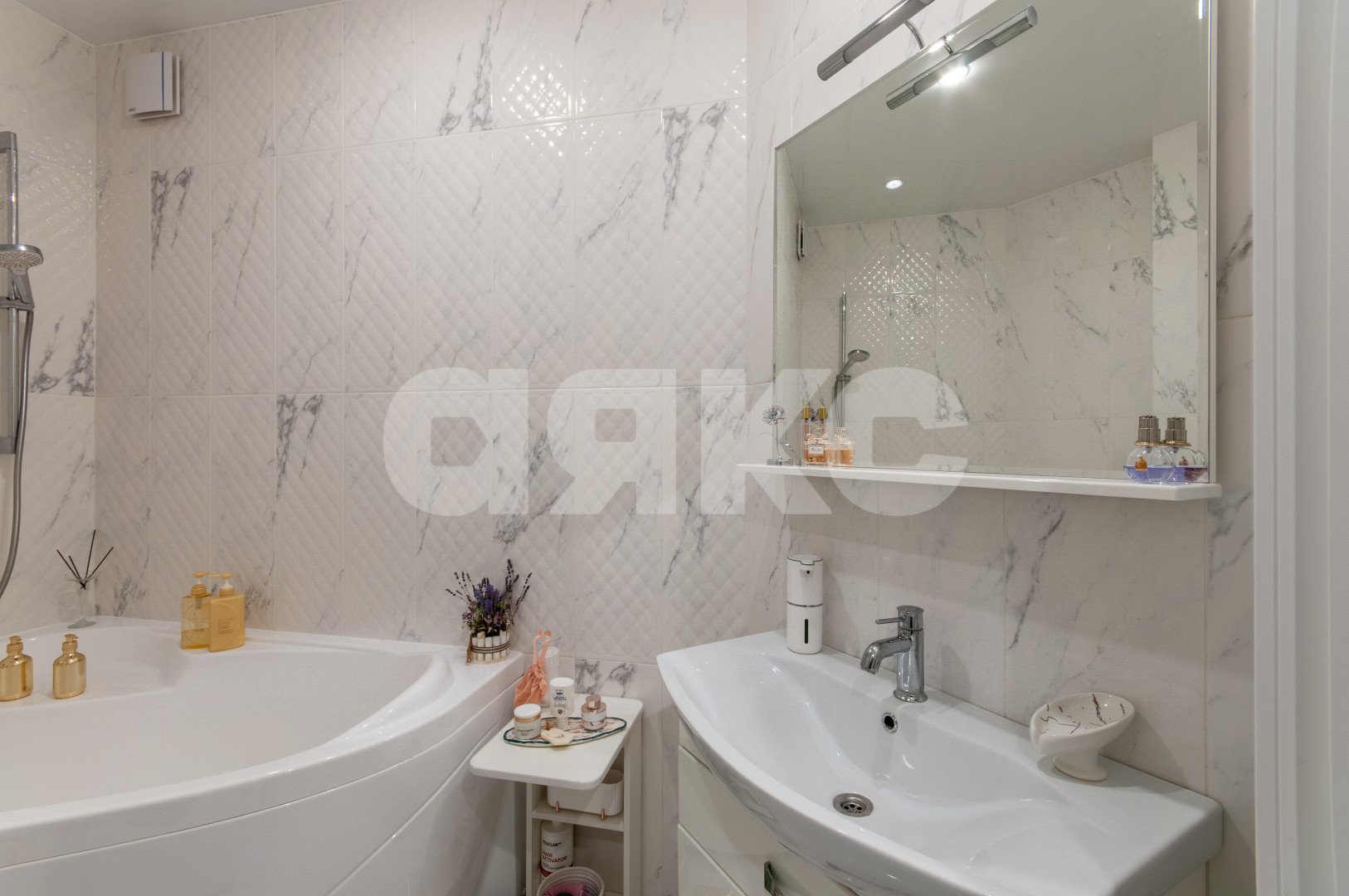 Фото №18: 1-комнатная квартира 44 м² - Красногорск, Изумрудные Холмы, ул. Игоря Мерлушкина, 12