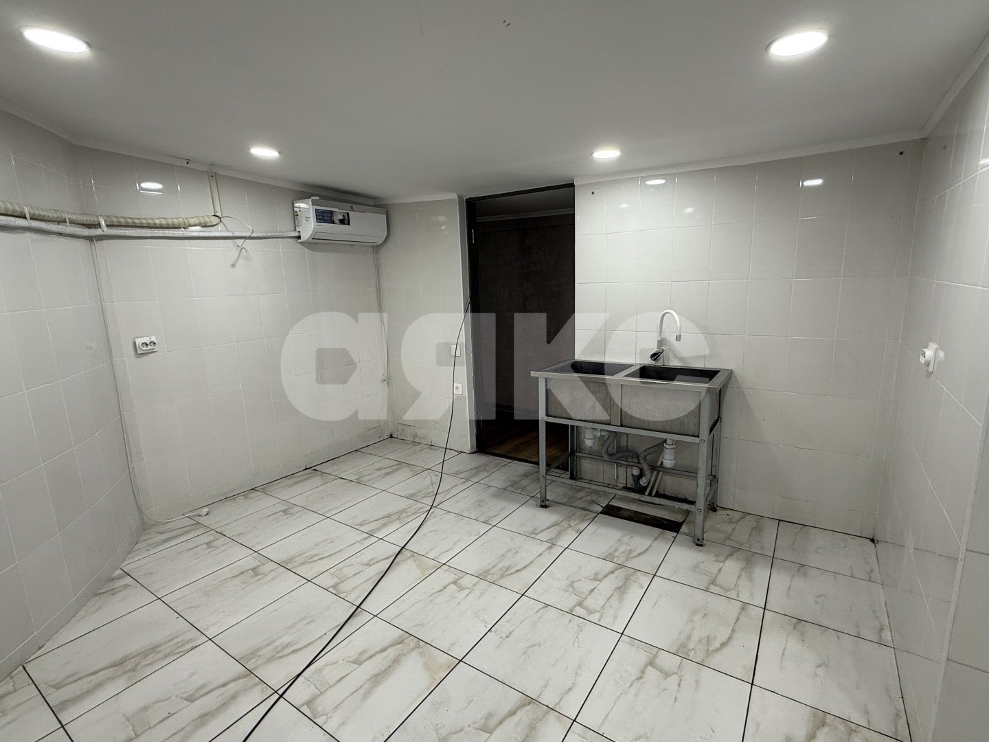 Фото №10: Коммерция 65 м² - Ростов-на-Дону, Кировский, пр-кт Чехова, 52