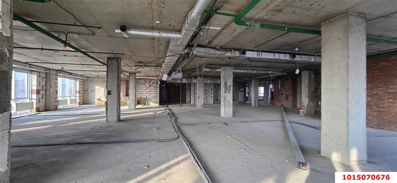 Фото №10: Коммерция 694 м² - Краснодар, Западный внутригородской округ, мкр. Фестивальный, ул. Монтажников, 1А