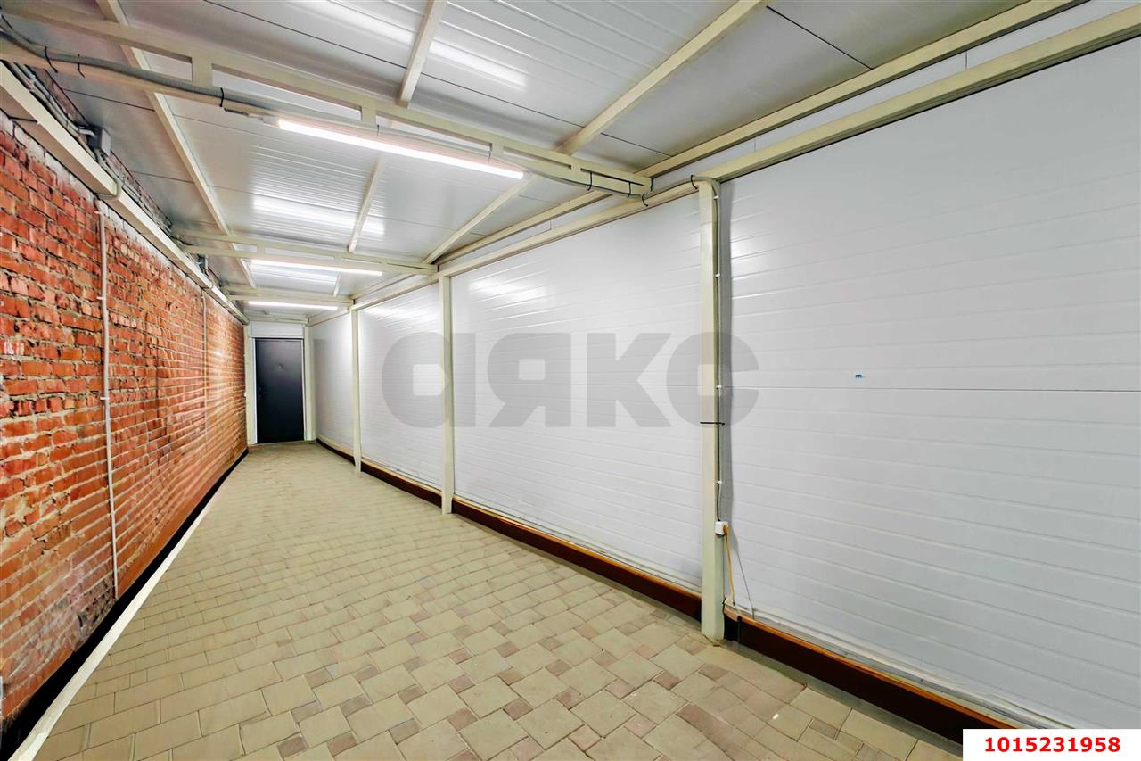 Фото №17: Торговое помещение 55 м² - Краснодар, Школьный, ул. Восточно-Кругликовская, 25/1