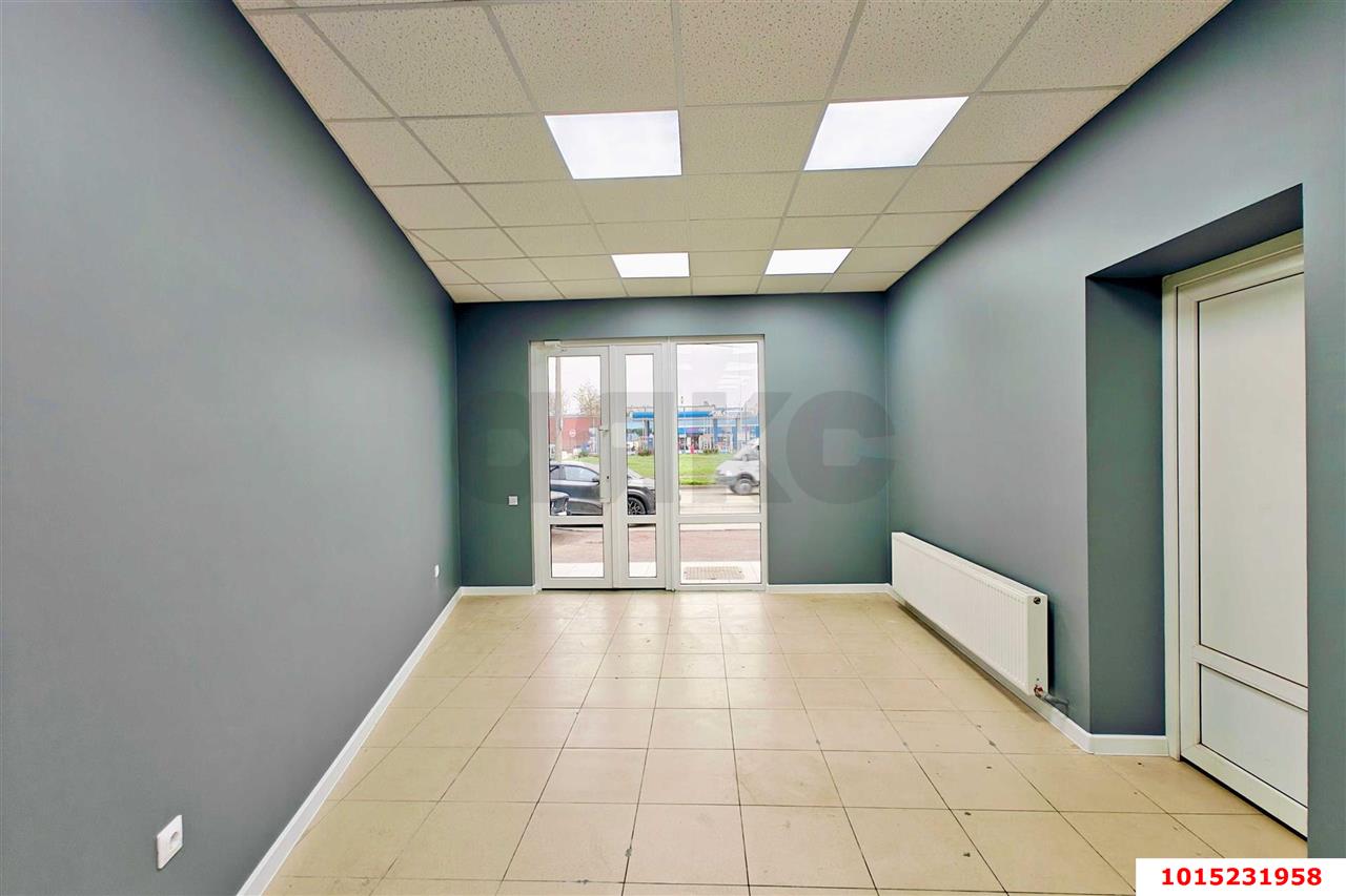 Фото №12: Торговое помещение 55 м² - Краснодар, Школьный, ул. Восточно-Кругликовская, 25/1