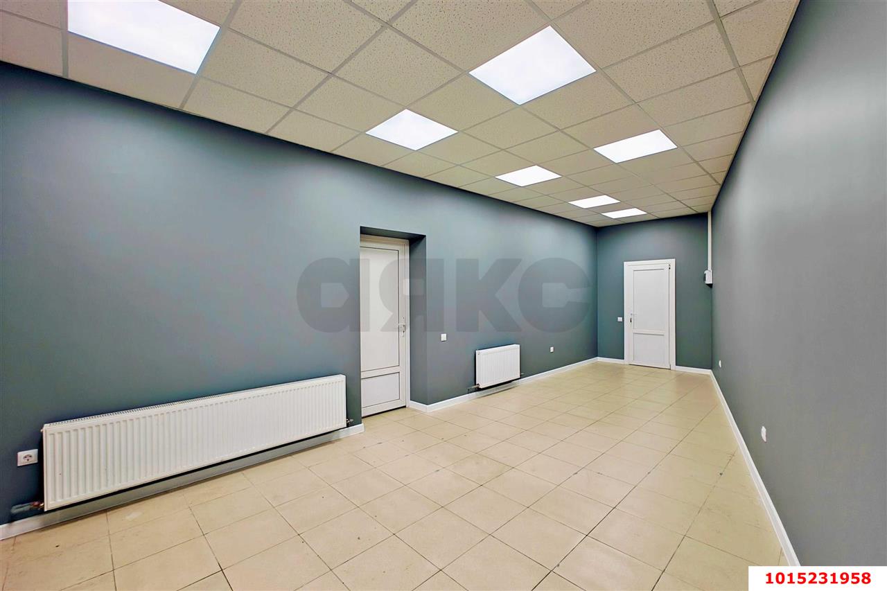 Фото №8: Торговое помещение 55 м² - Краснодар, Школьный, ул. Восточно-Кругликовская, 25/1