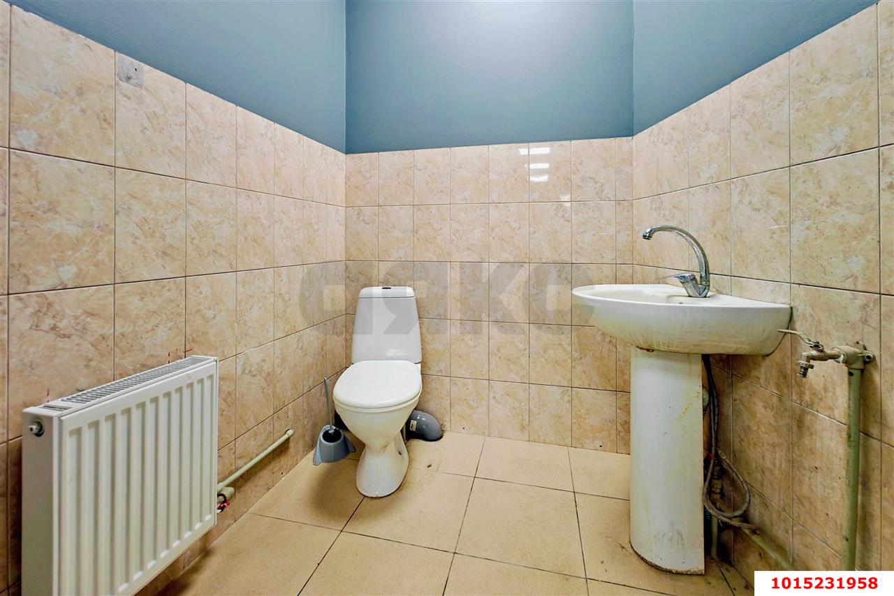 Фото №13: Торговое помещение 55 м² - Краснодар, Школьный, ул. Восточно-Кругликовская, 25/1