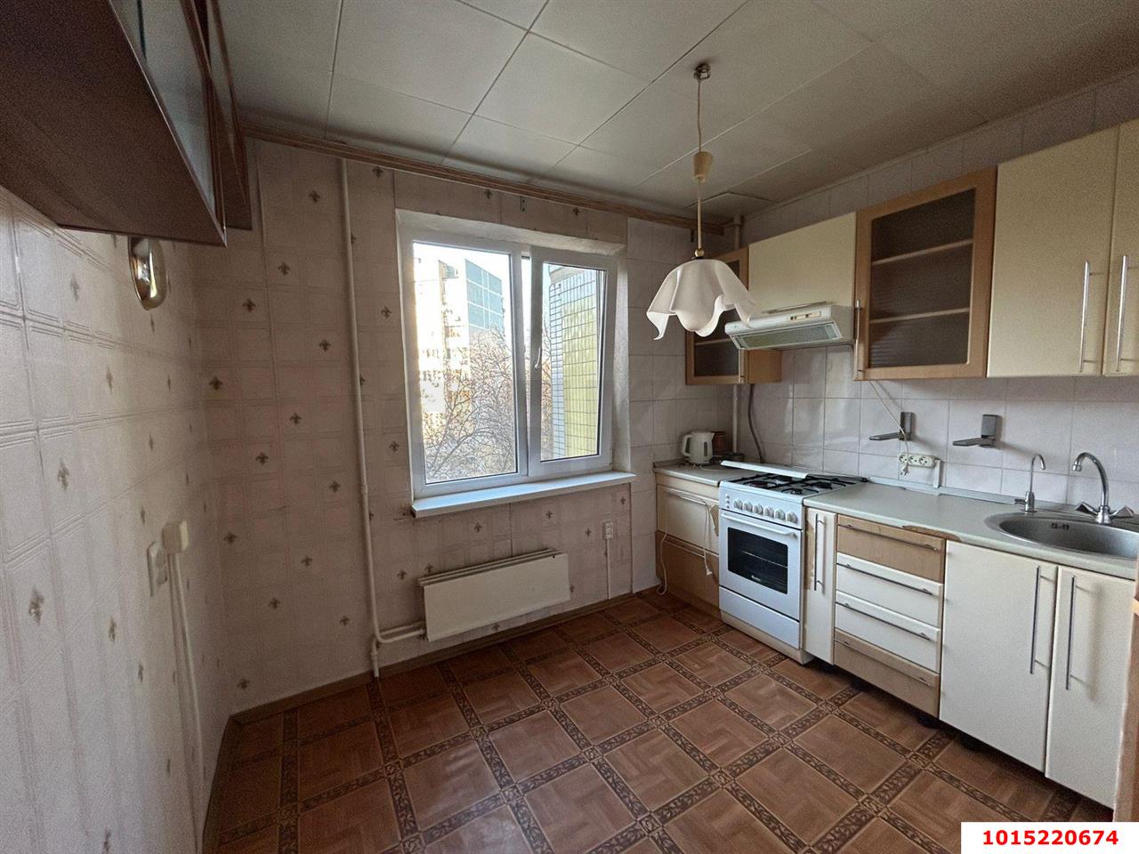 Фото №1: 4-комнатная квартира 95 м² - Краснодар, Прикубанский внутригородской округ, мкр. Завод Измерительных Приборов, ул. имени 40-летия Победы, 43