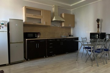 Фото №2: Студия 30 м² - Краснодар, мкр. Музыкальный, ул. имени Сергея Есенина, 129/8