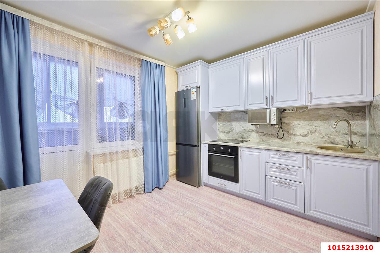 Фото №1: 1-комнатная квартира 37 м² - Краснодар, Прикубанский внутригородской округ, ул. имени 75-летия Победы, 26