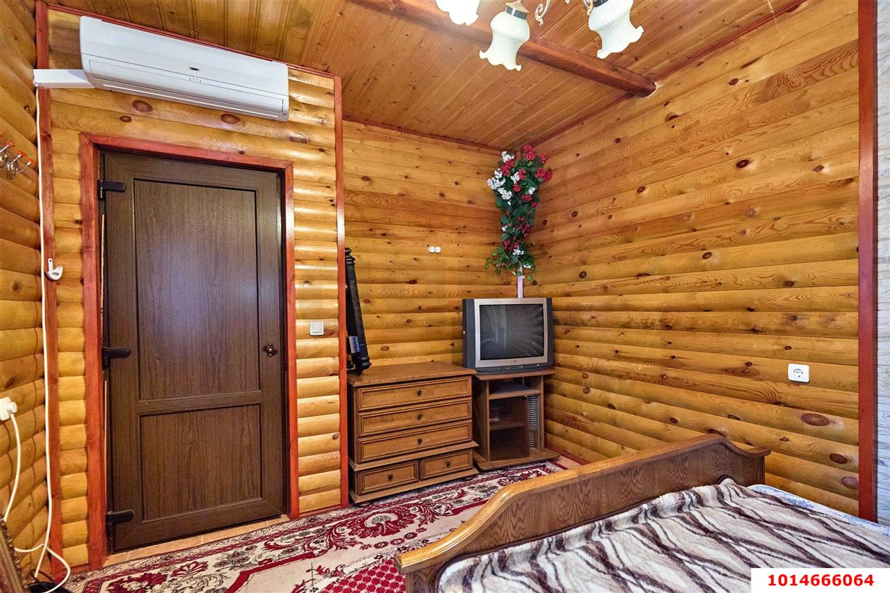 Фото №9: Дом 32 м² + 26301 сот. - Краснодар, Центральный внутригородской округ, мкр. Дубинка, пр-д 1-й Воронежский, 1/1