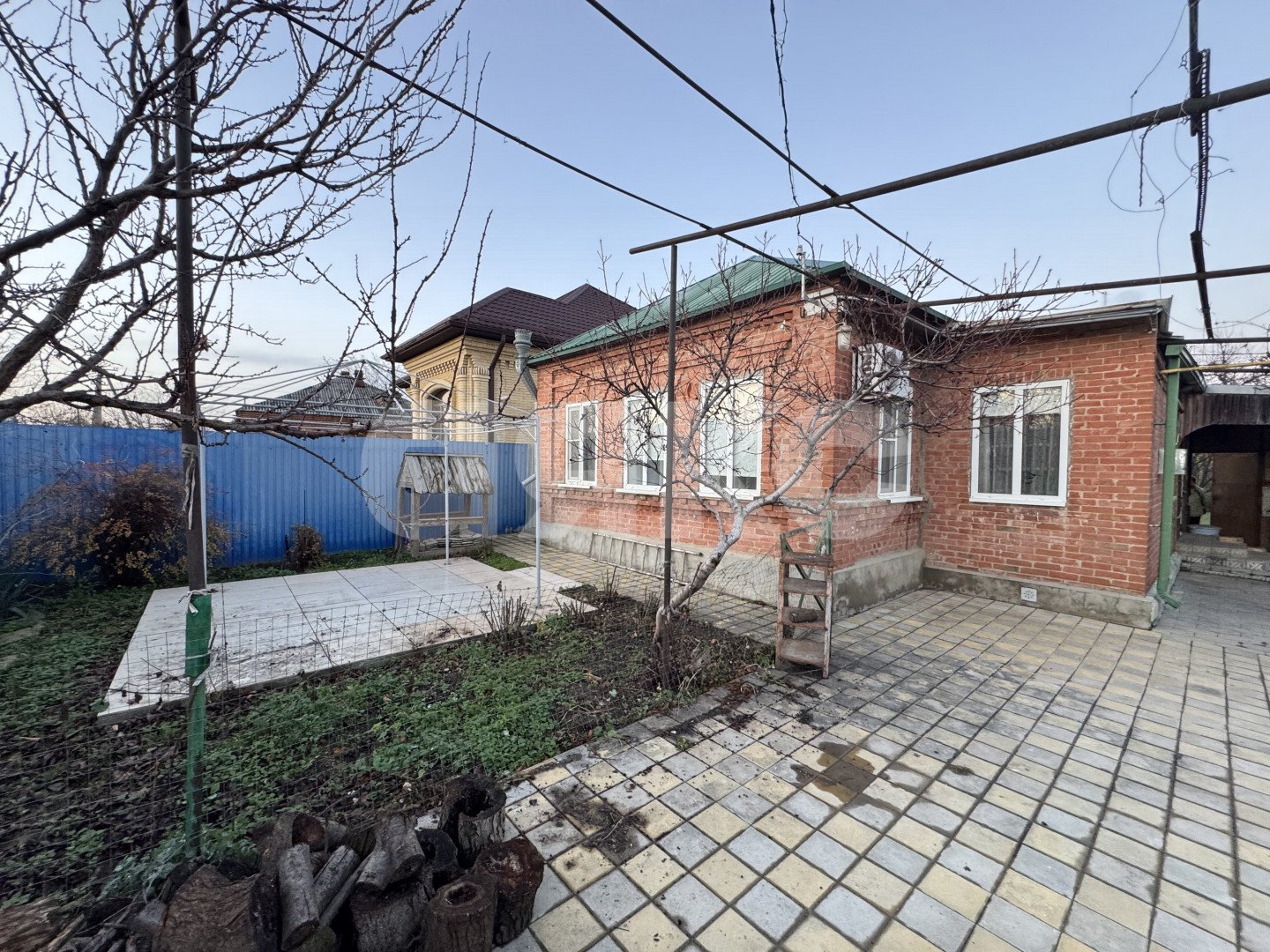 Фото №1: Дом 65 м² + 5.5 сот. - Армавир, ул. Гутеневского, 9