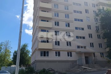 Фото №1: 3-комнатная квартира 73 м² - Мариуполь, р. Центральный, пр-кт Металлургов, 83