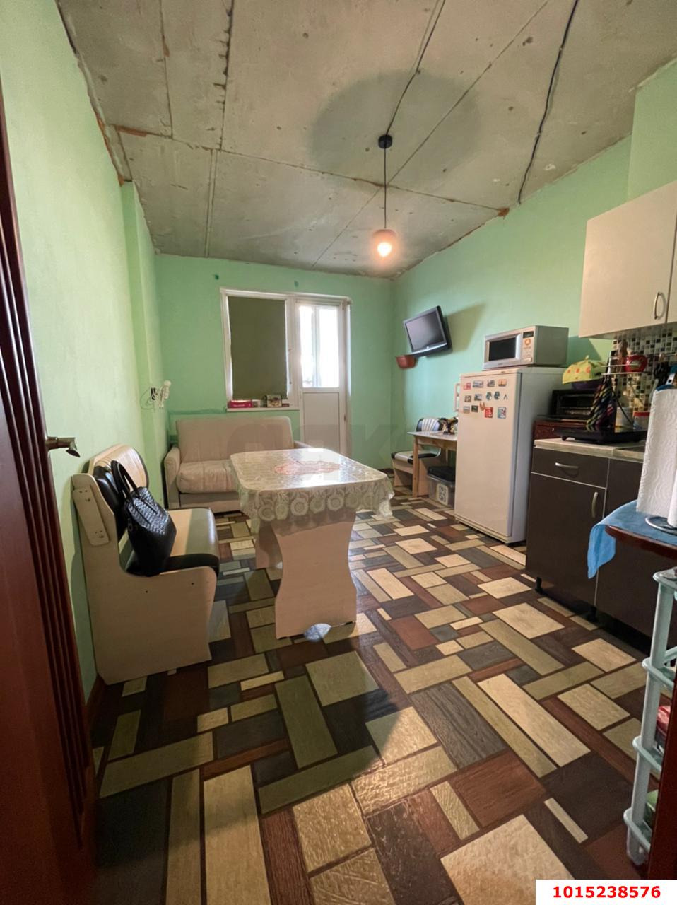 Фото №2: 1-комнатная квартира <span class="whitespace-nowrap">45 м²</span>, <span class="whitespace-nowrap">7/10 эт.</span> - Краснодар, ул. имени Сергея Есенина, 108/2