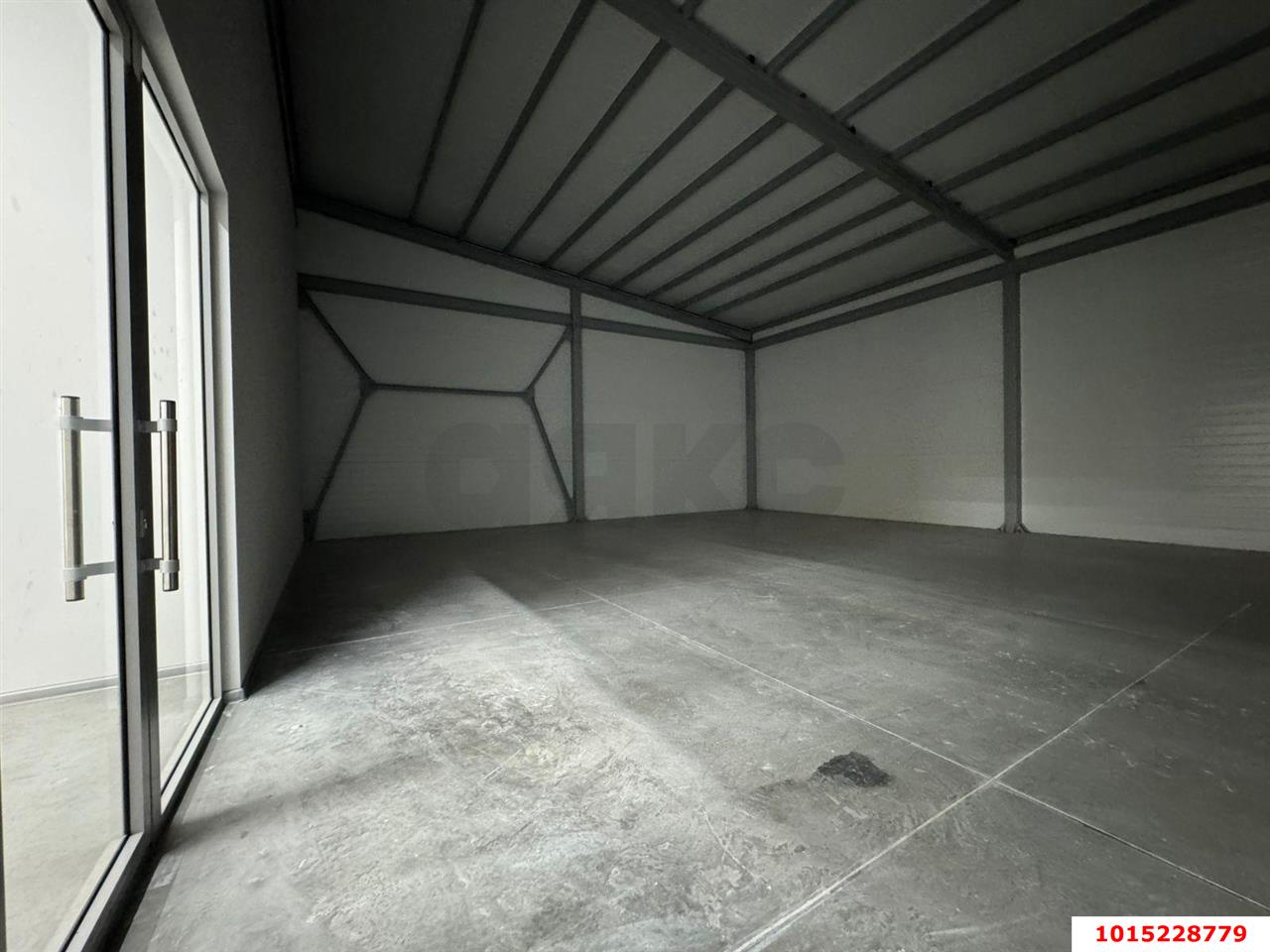 Фото №7: Коммерция 28 м² - Краснодар, Карасунский внутригородской округ, ж/м Пашковский, ул. Карасунская, 306