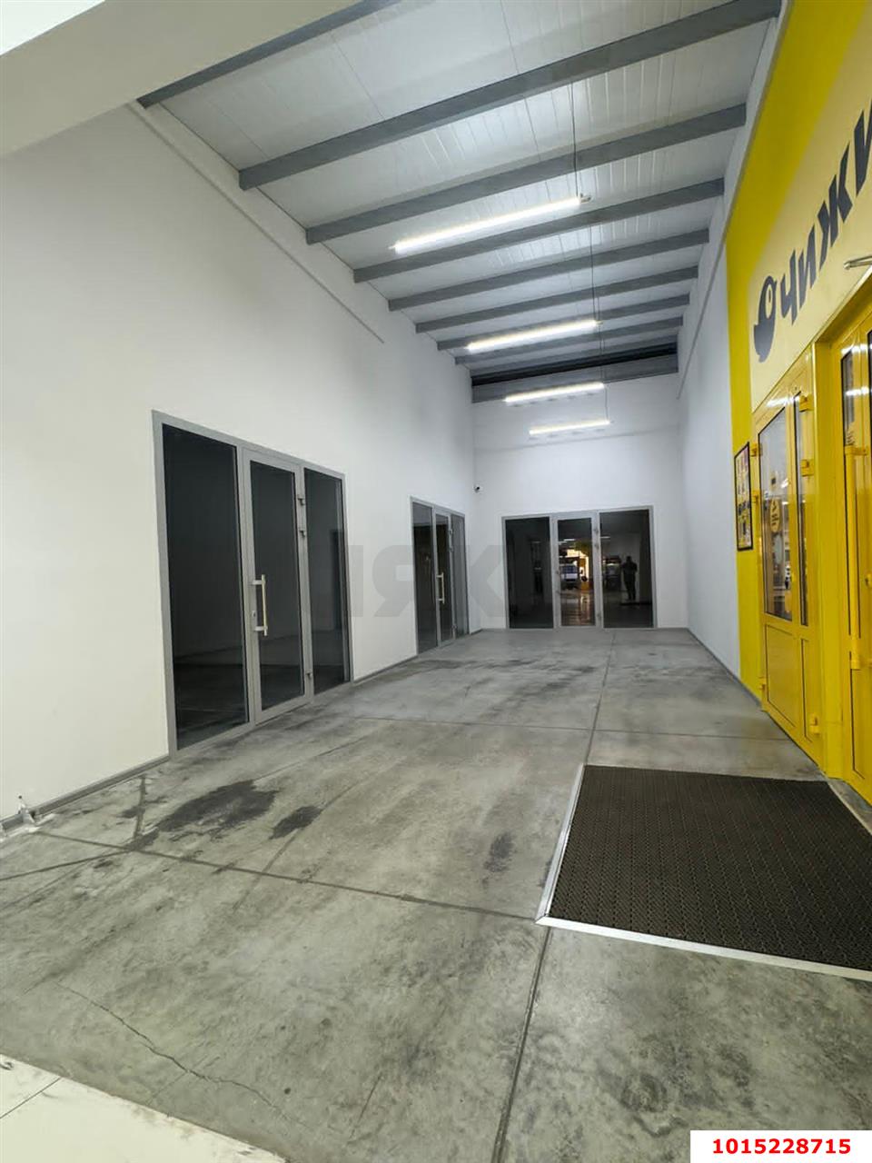 Фото №6: Торговое помещение 87 м² - Краснодар, Пашковский, ул. Карасунская, 308