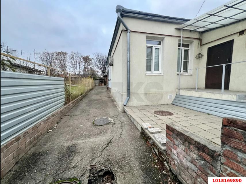 Фото №4: 2-комнатная квартира 49 м² - Краснодар, Западный внутригородской округ, мкр. Центральный, ул. имени Максима Горького, 79