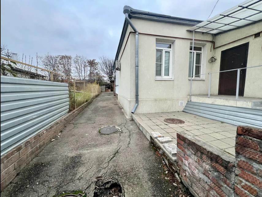 Фото №2: Дом 82 м² + 3 сот. - Краснодар, Западный внутригородской округ, мкр. Центральный, ул. имени Максима Горького, 79