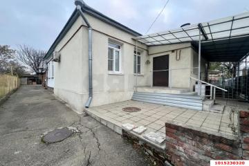 Фото №1: Дом 82 м² - Краснодар, мкр. Центральный, ул. имени Максима Горького, 79