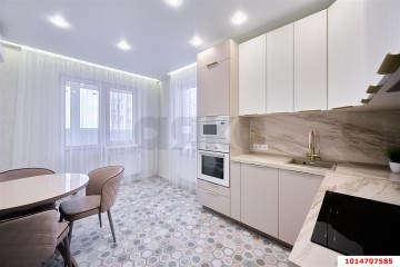 Фото №1: 2-комнатная квартира 58 м² - Краснодар, мкр. Светлоград, ул. Красных Партизан, 1/4к7