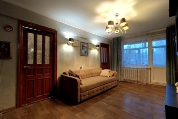 Фото №1: 4-комнатная квартира 75 м² - Краснодар, мкр. Гидростроителей, ул. Гидростроителей, 32