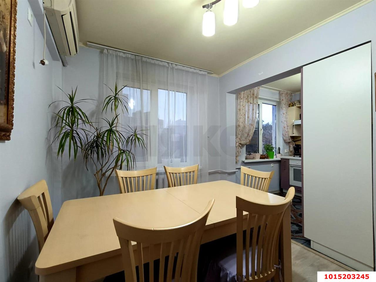 Фото №1: 4-комнатная квартира 75 м² - Краснодар, Карасунский внутригородской округ, мкр. Гидростроителей, ул. Гидростроителей, 32