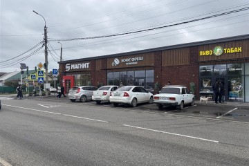 Фото №2: Торговое помещение 486 м² - Майкоп, мкр. квартал Кужорский переезд, ул. Железнодорожная, 298