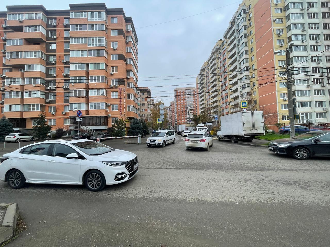 Фото №3: Коммерция 12 м² - Краснодар, Прикубанский внутригородской округ, мкр. Фестивальный, ул. Совхозная