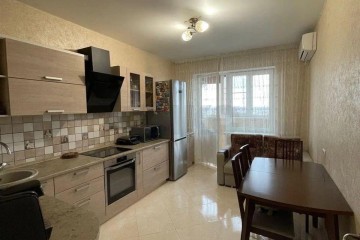 Фото №1: 1-комнатная квартира 44 м² - Краснодар, мкр. жилой комплекс Солнечный Парк, ул. имени Симиренко, 37к3