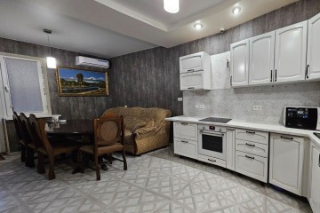 Фото №1: 2-комнатная квартира 73 м² - Краснодар, мкр. жилой комплекс Инсити-Парк, ул. Командорская, 1/2