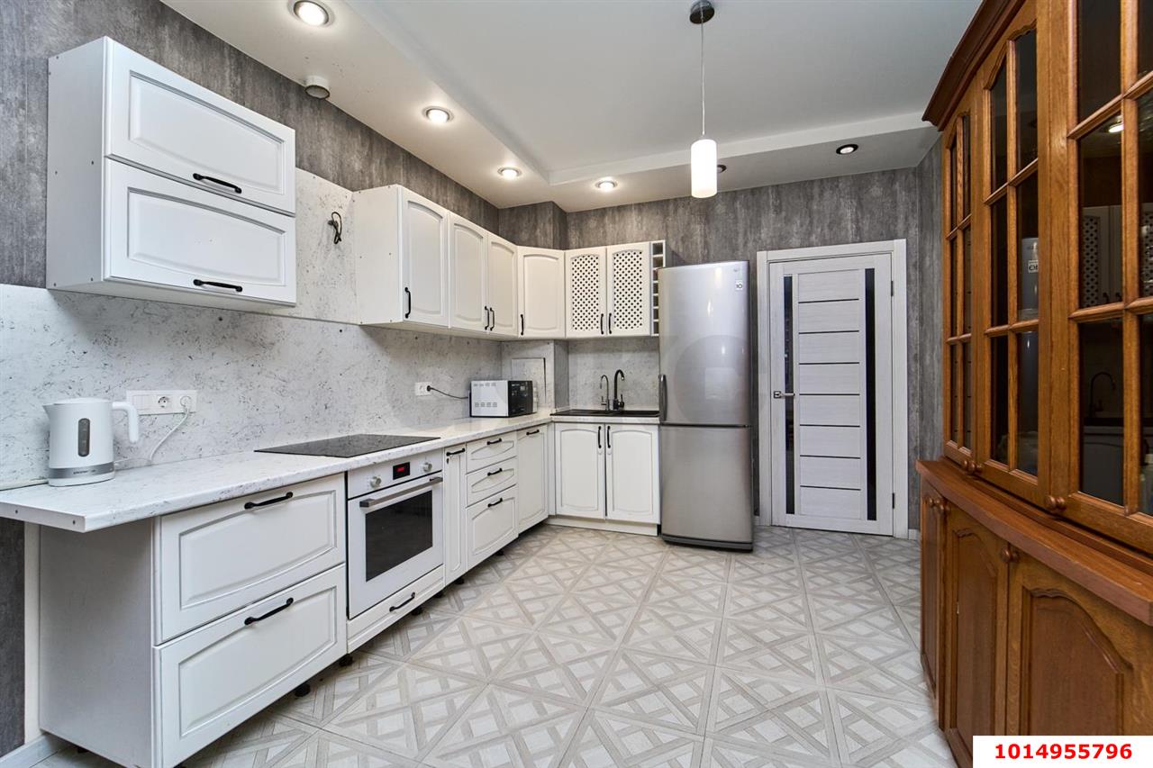 Фото №1: 2-комнатная квартира 79 м² - Краснодар, Прикубанский внутригородской округ, Россинского, мкр. жилой комплекс Инсити-Парк, ул. Командорская, 1/2