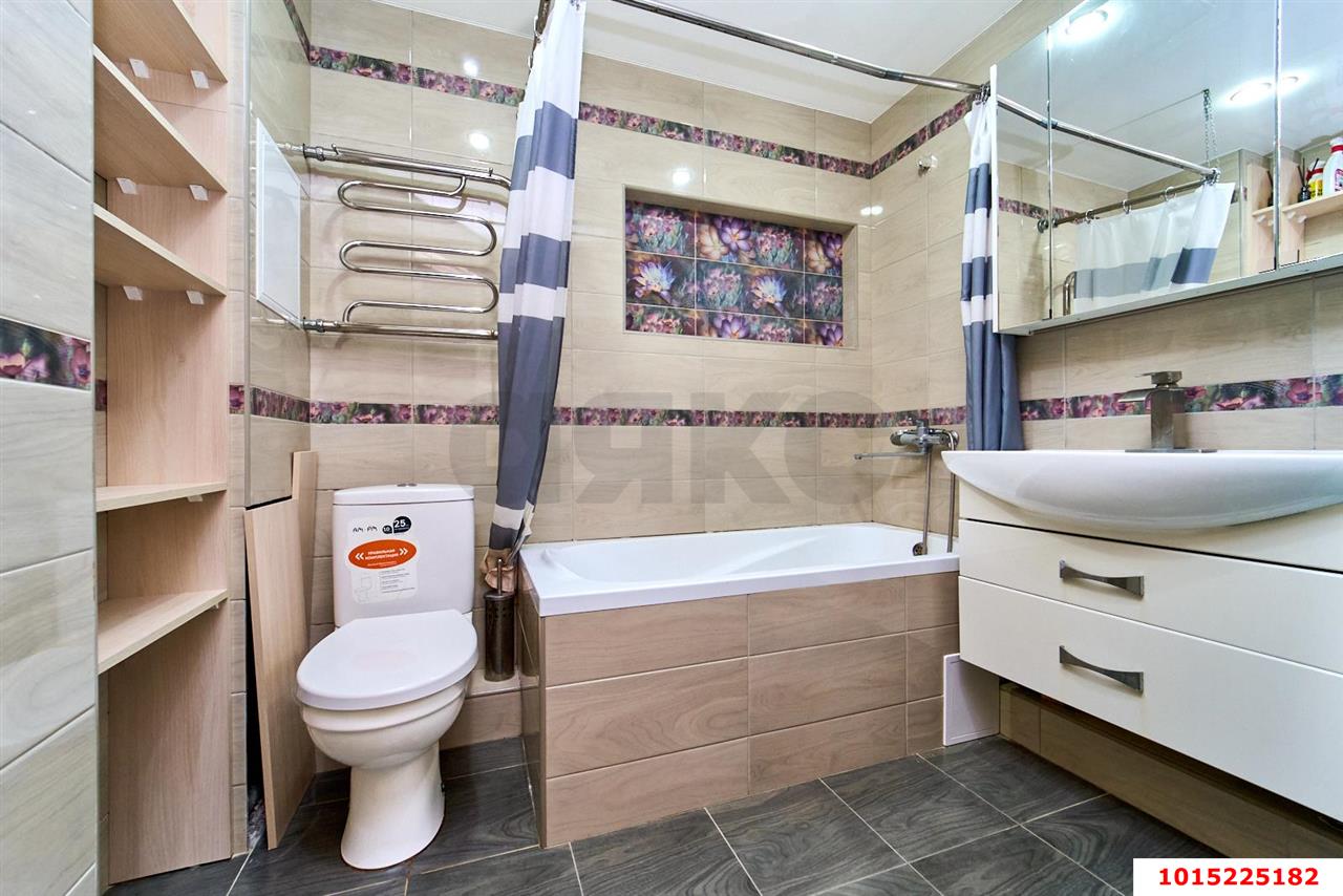 Фото №13: 4-комнатная квартира 90 м² - Краснодар, Западный внутригородской округ, мкр. Юбилейный, ул. 70-летия Октября, 34