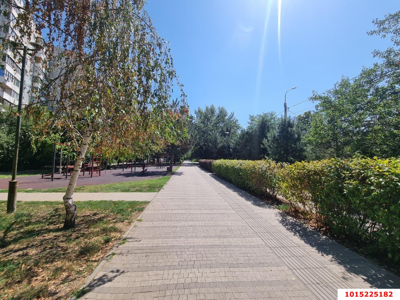 Фото №19: 4-комнатная квартира 90 м² - Краснодар, Западный внутригородской округ, мкр. Юбилейный, ул. 70-летия Октября, 34