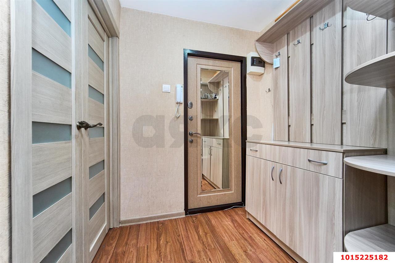 Фото №4: 4-комнатная квартира 90 м² - Краснодар, Западный внутригородской округ, мкр. Юбилейный, ул. 70-летия Октября, 34