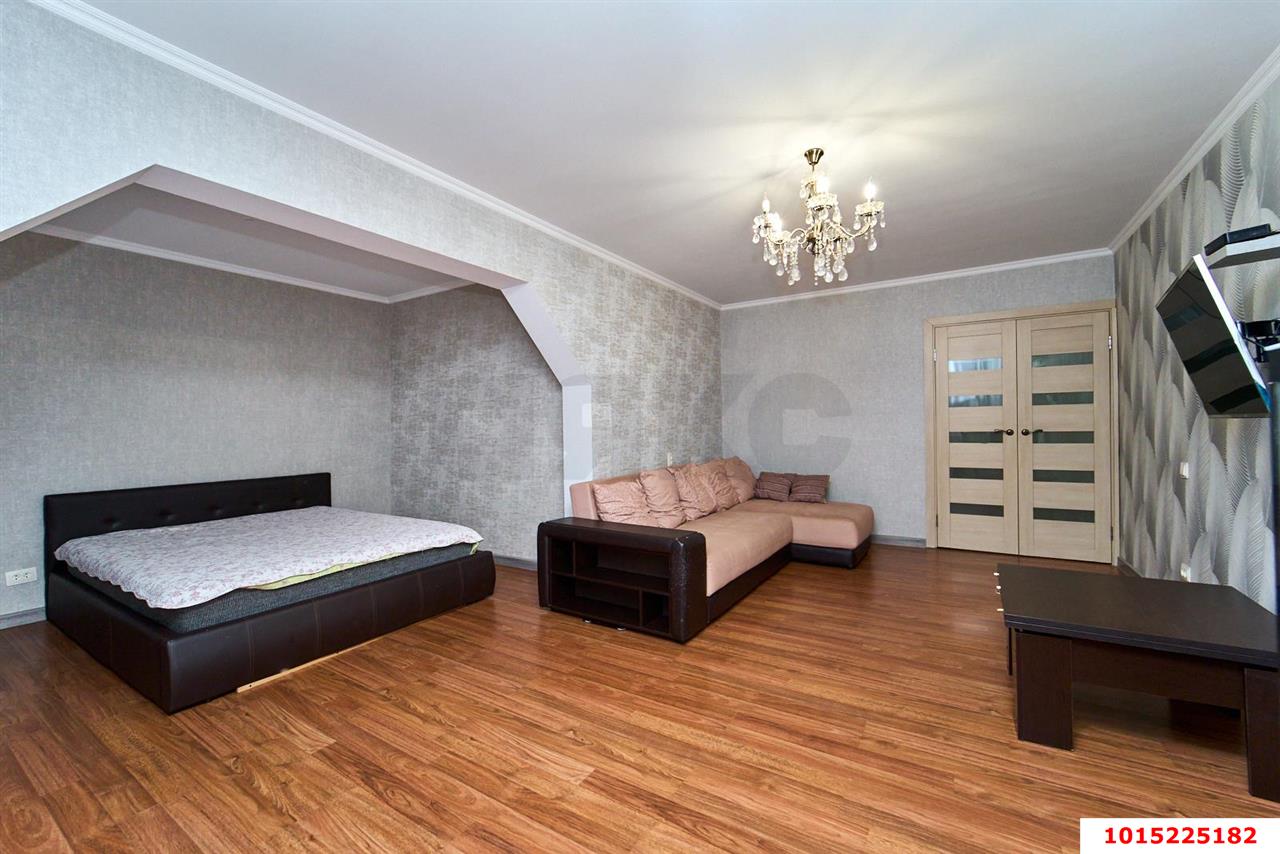 Фото №3: 4-комнатная квартира 90 м² - Краснодар, Западный внутригородской округ, мкр. Юбилейный, ул. 70-летия Октября, 34