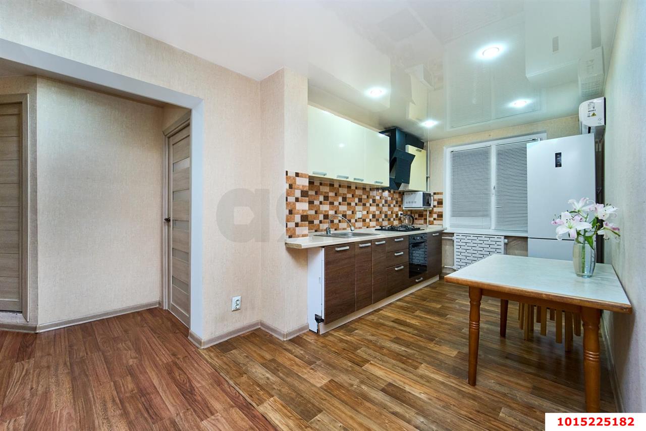 Фото №6: 4-комнатная квартира 90 м² - Краснодар, Юбилейный, ул. 70-летия Октября, 34