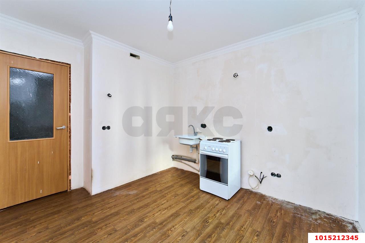 Фото №7: 2-комнатная квартира 63 м² - Краснодар, Западный внутригородской округ, Кожзавод, мкр. Военный городок № 1, ул. имени Калинина, 350/5