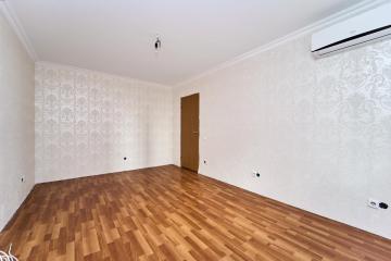 Фото №2: 2-комнатная квартира 56 м² - Краснодар, мкр. Военный городок № 1, ул. имени Калинина, 350/5