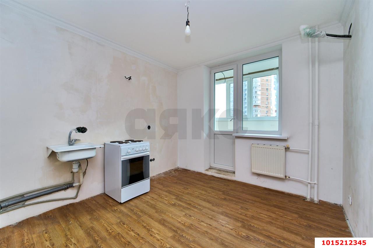 Фото №5: 2-комнатная квартира 63 м² - Краснодар, Западный внутригородской округ, Кожзавод, мкр. Военный городок № 1, ул. имени Калинина, 350/5