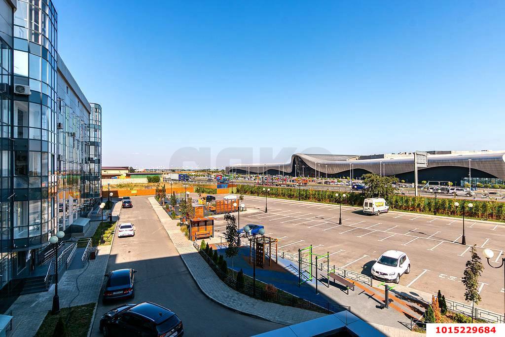 Фото №10: 1-комнатная квартира 46 м² - Краснодар, Карасунский внутригородской округ, ж/м Пашковский, ул. Леонида Лаврова, 91