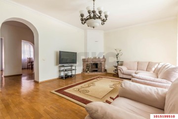 Фото №1: Дом 296 м² - Краснодар, мкр. Центральный, ул. Братьев Игнатовых, 5