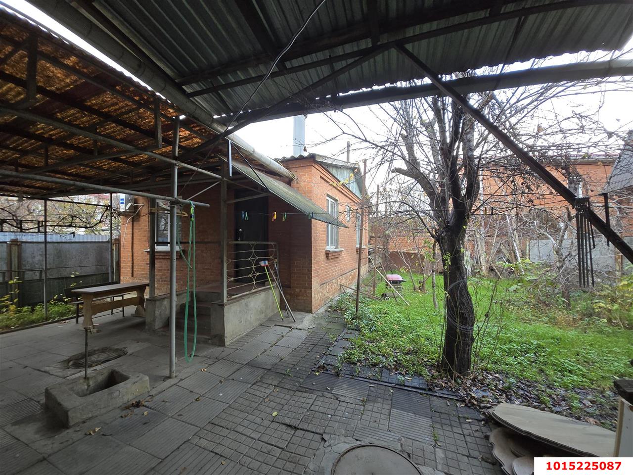 Фото №1: Дом 151 м² + 13 сот. - Краснодар, Центральный внутригородской округ, Покровка, мкр. Центральный, ул. Карасунская набережная, 65