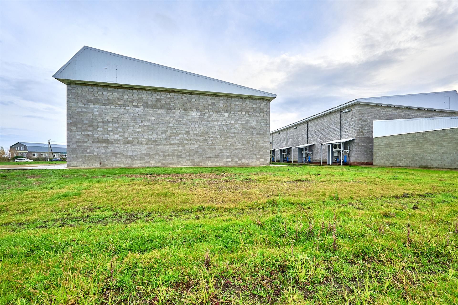 Фото №16: Коммерция 575 м² - Новодмитриевская, ул. Партизанская, 44