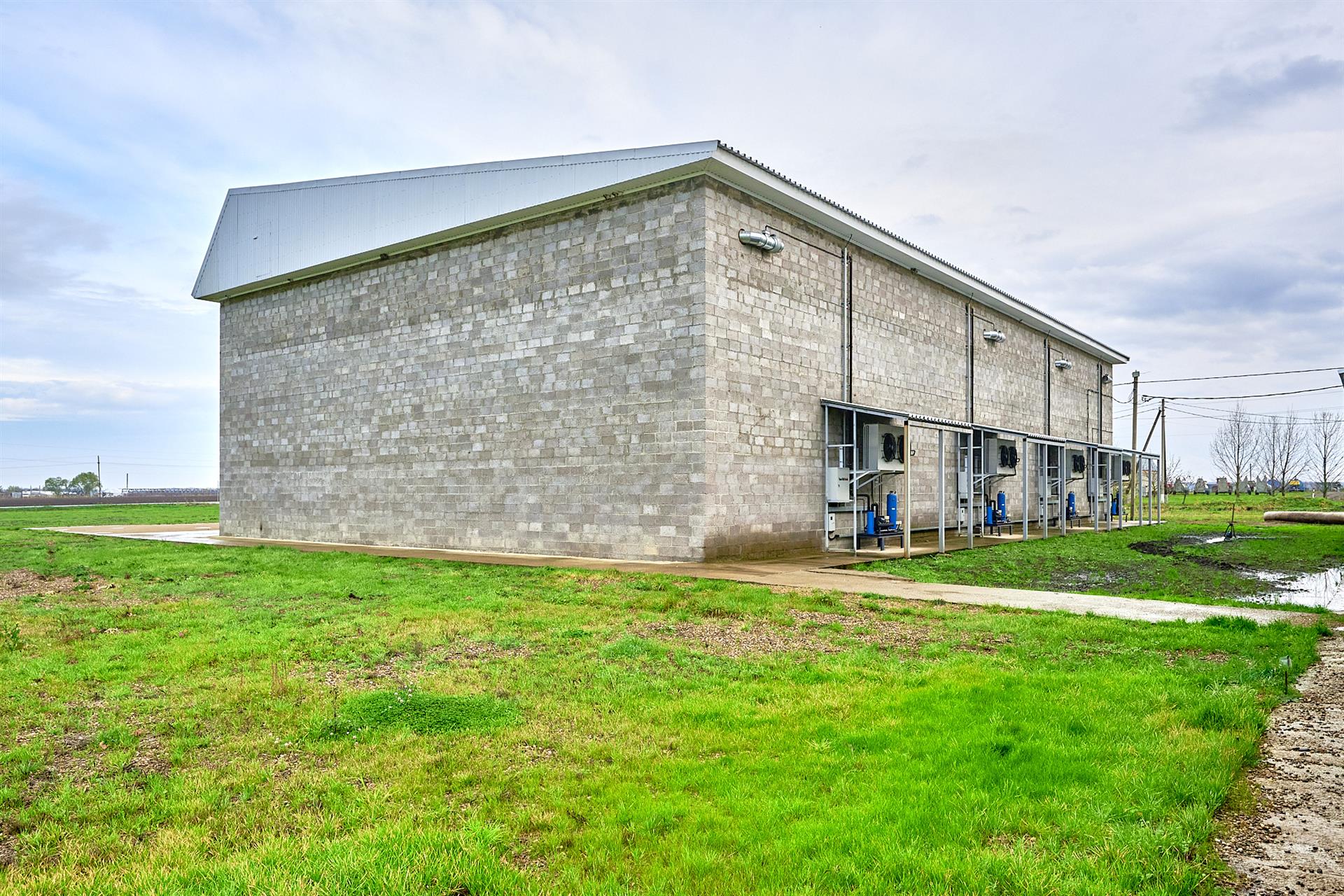 Фото №17: Коммерция 575 м² - Новодмитриевская, ул. Партизанская, 44